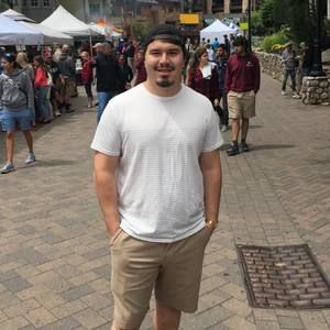 Meet your Posher, Taylor